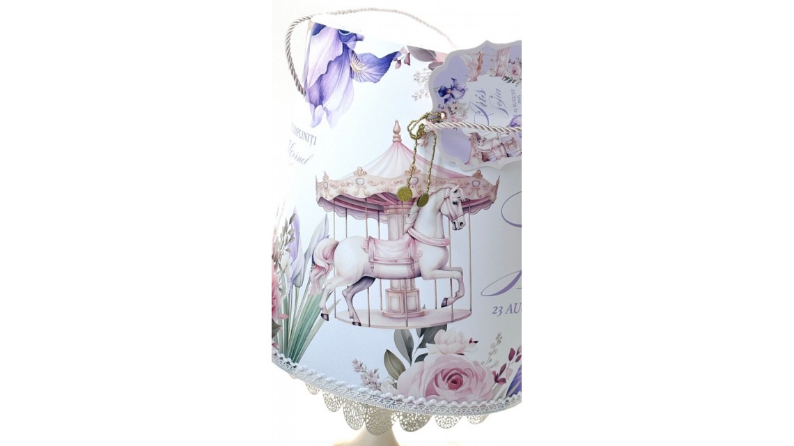 Trusou botez cu carusel și flori de iris în lila și roz prăfuit – „Caruselul Magic” 1